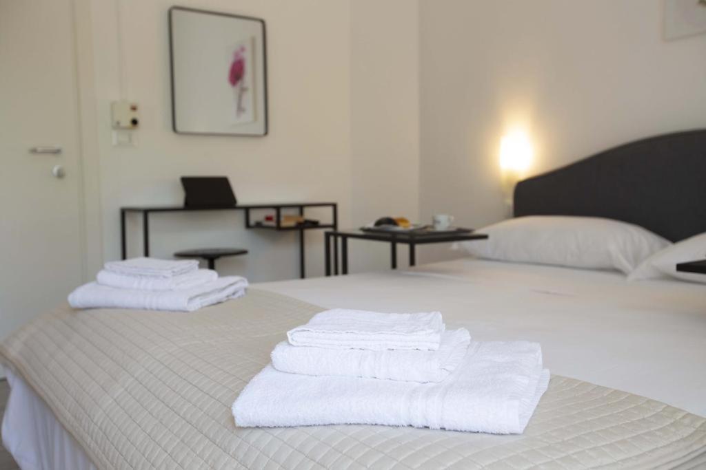 Hotel Elite Cervia Exterior photo