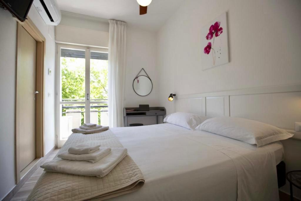 Hotel Elite Cervia Exterior photo