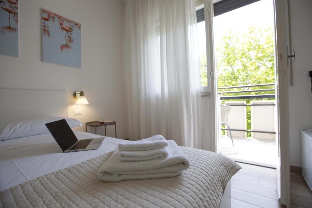 Hotel Elite Cervia Exterior photo