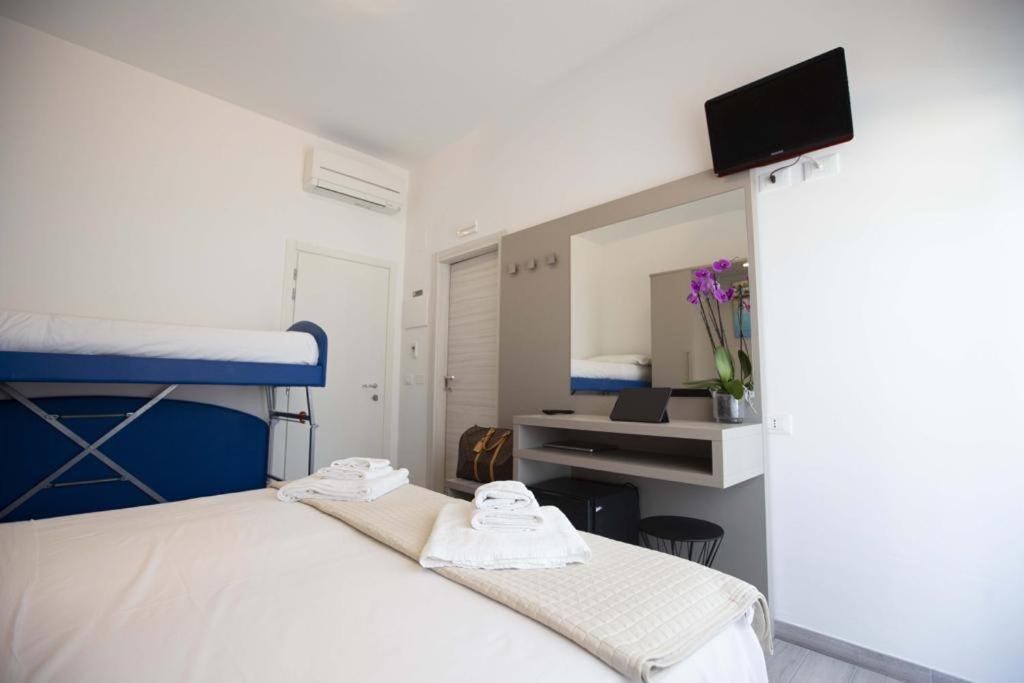 Hotel Elite Cervia Exterior photo